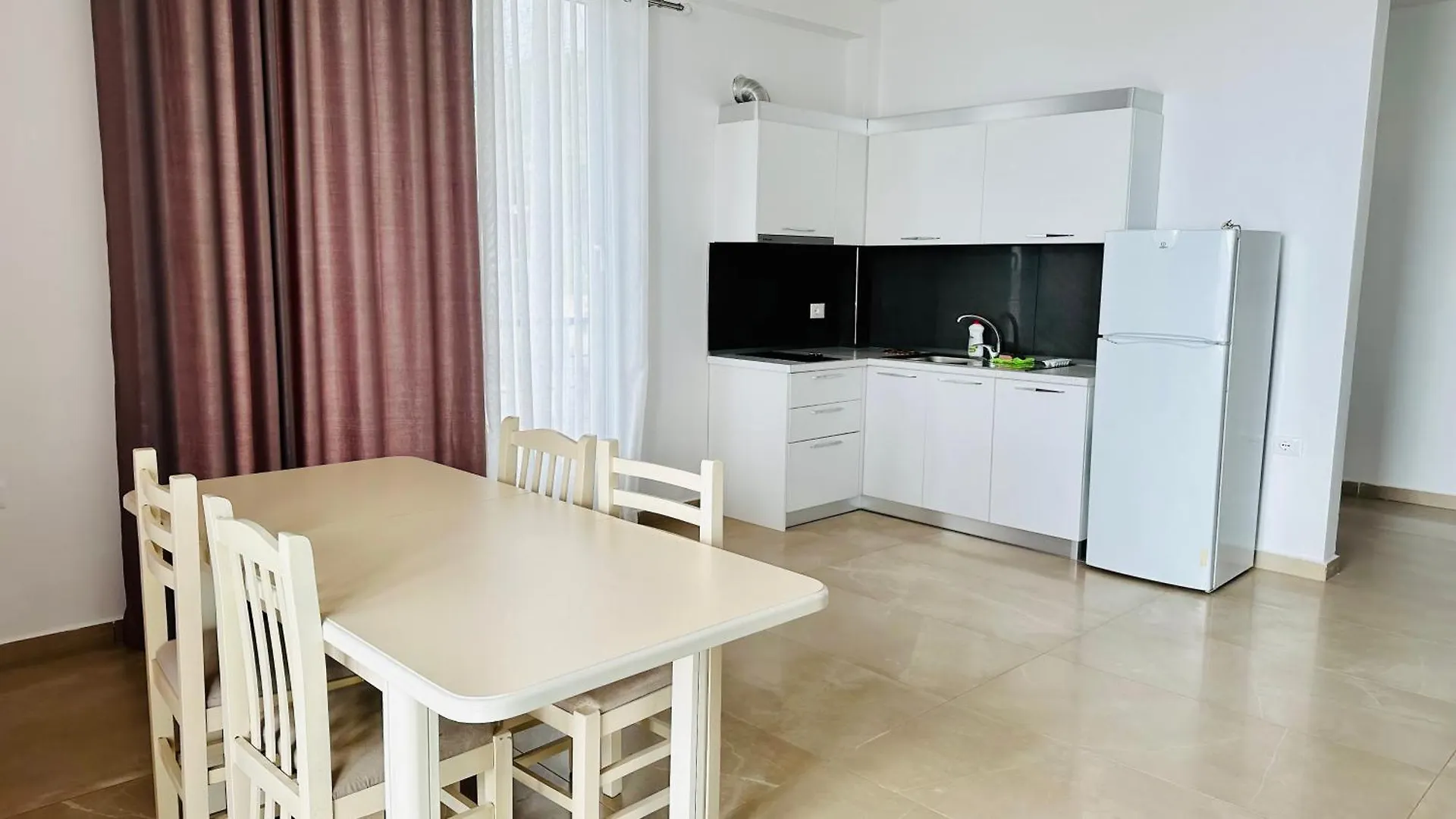 Jico Travel - Villa Colombo Wlora Apartament